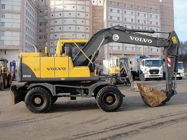 Колісний екскаватор Volvo EW145B