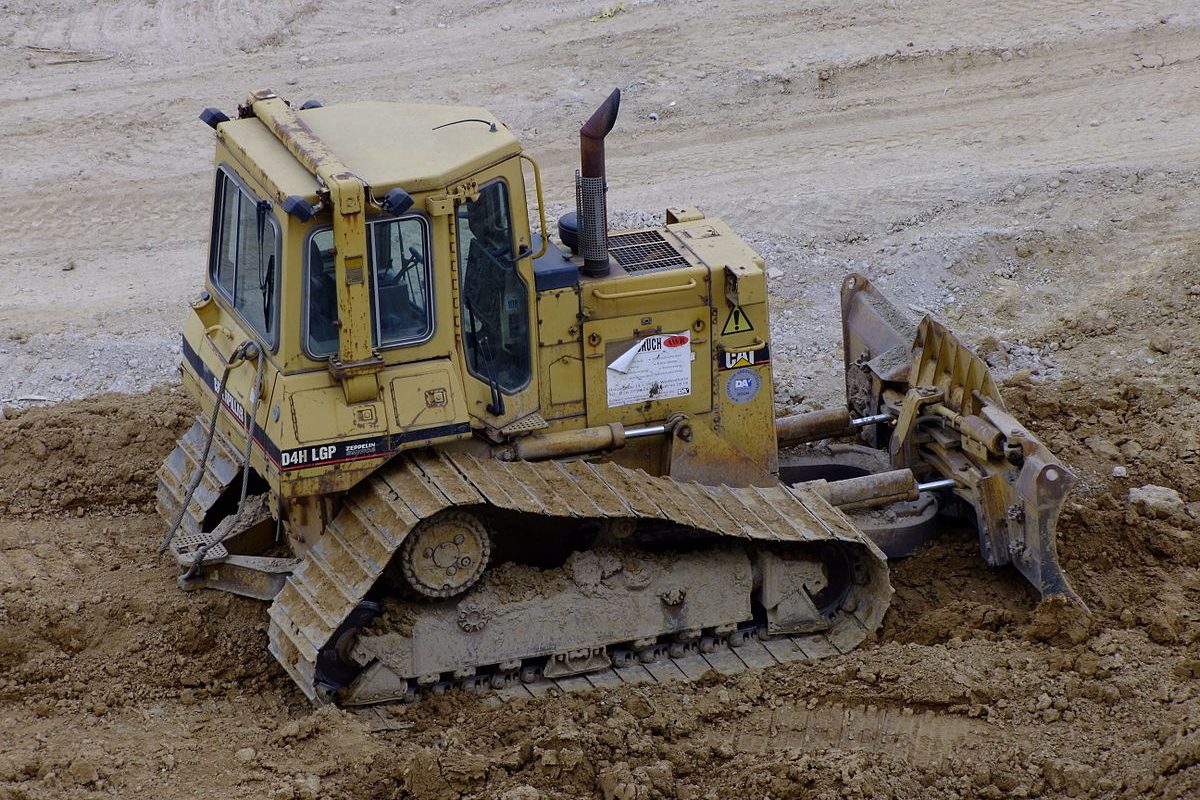 Бульдозер Caterpillar D4 LPG