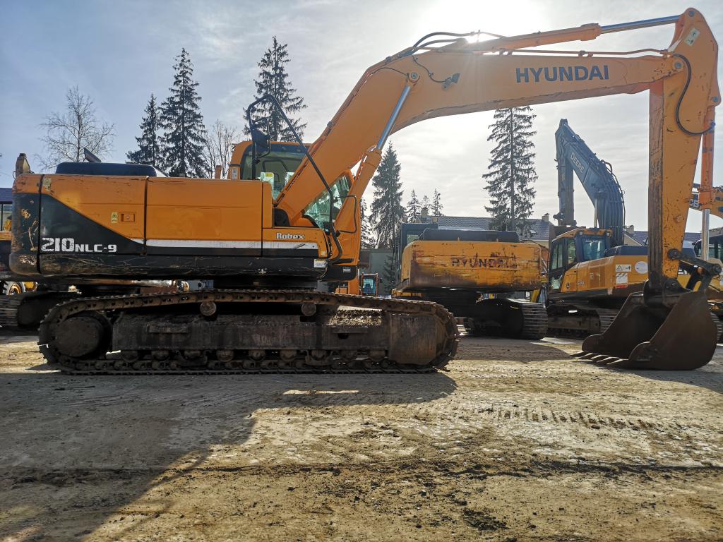Гусеничний екскаватор Hyundai R210NLC-9