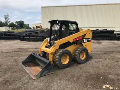 Міні-навантажувач Caterpillar 236D3
