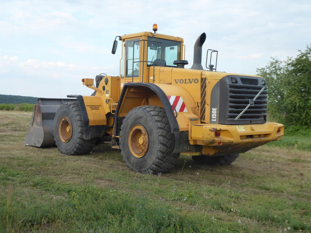 Фронтальний навантажувач Volvo L150Е
