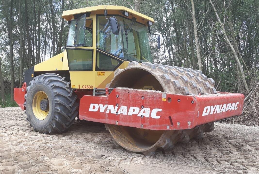 Каток Грунтовий Dynapac CA500