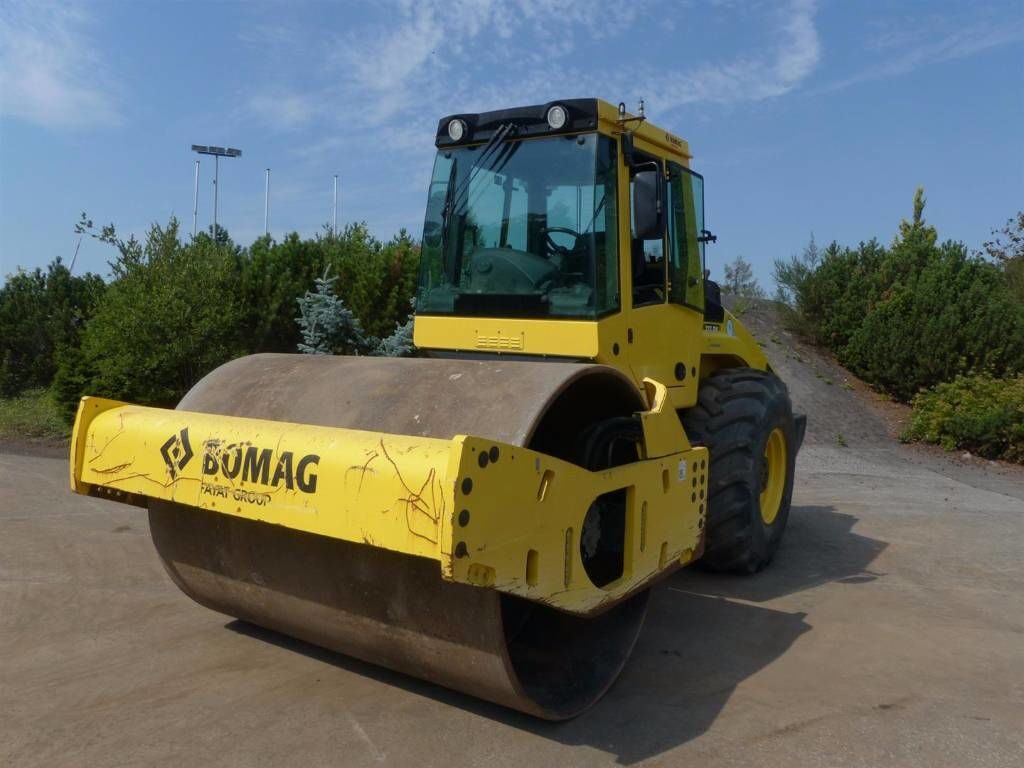Каток Грунтовий Bomag BW213DH